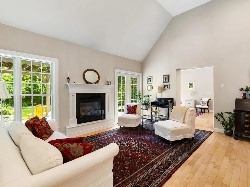 86 Wildwood Court Shelburne VT 05482