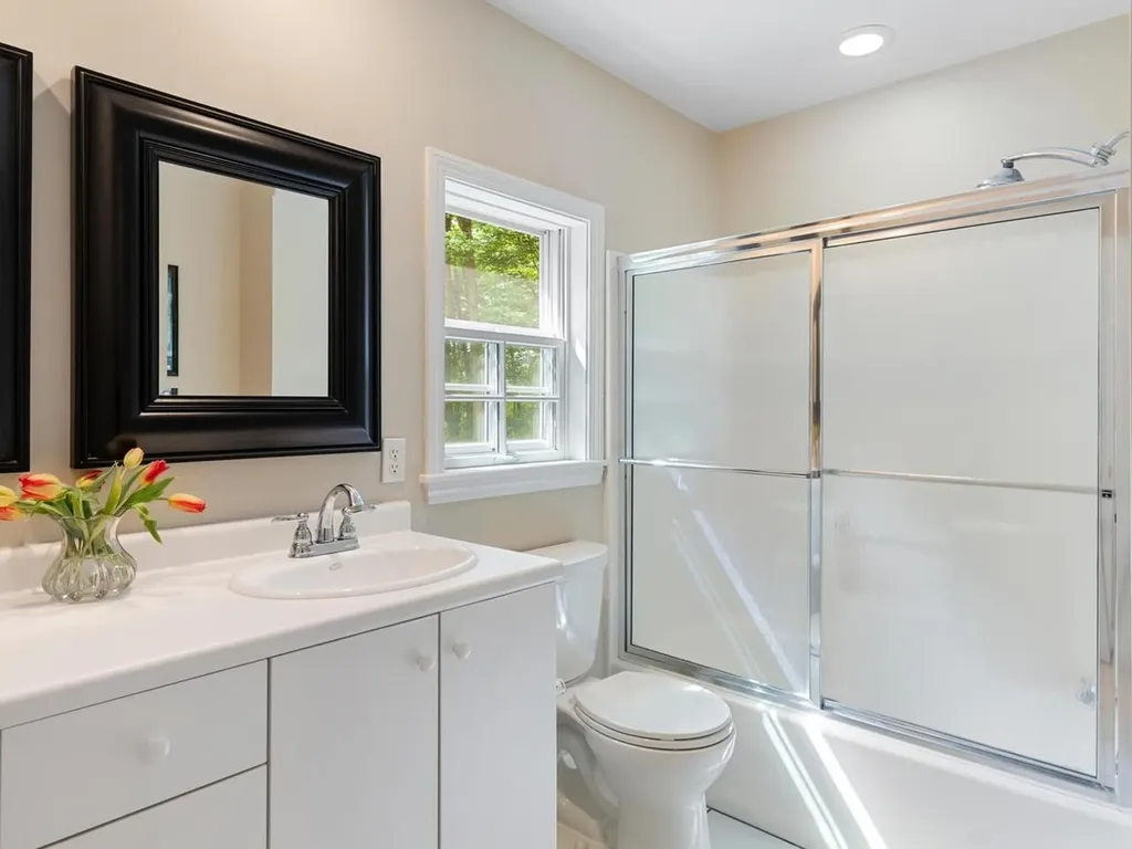 86 Wildwood Court Shelburne VT 05482