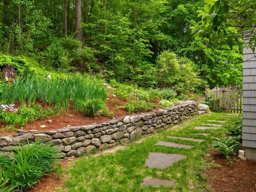 86 Wildwood Court Shelburne VT 05482