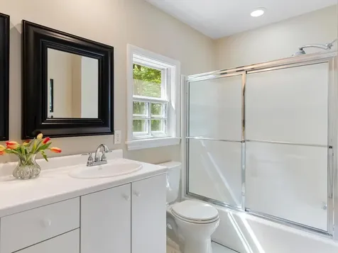 86 Wildwood Court Shelburne VT 05482