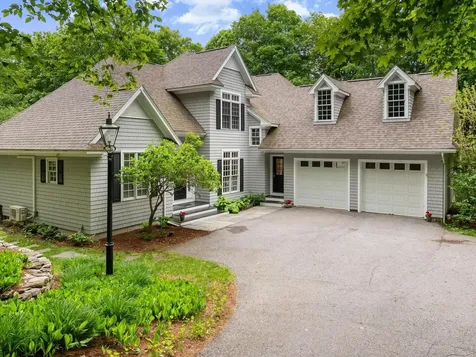 86 Wildwood Court Shelburne VT 05482