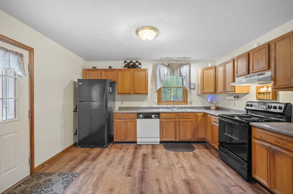 53 White Tail Drive Epsom NH 03234