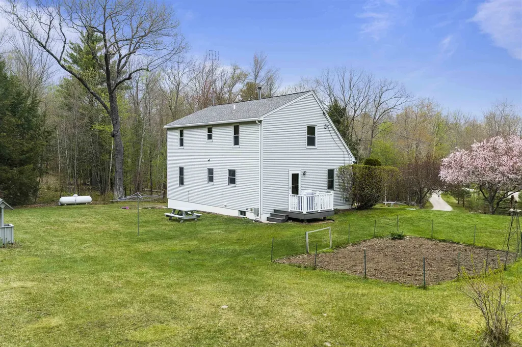 53 White Tail Drive Epsom NH 03234