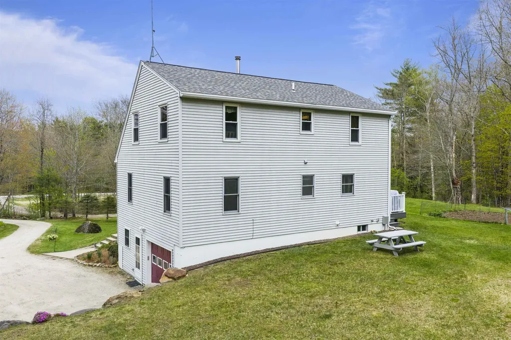 53 White Tail Drive Epsom NH 03234