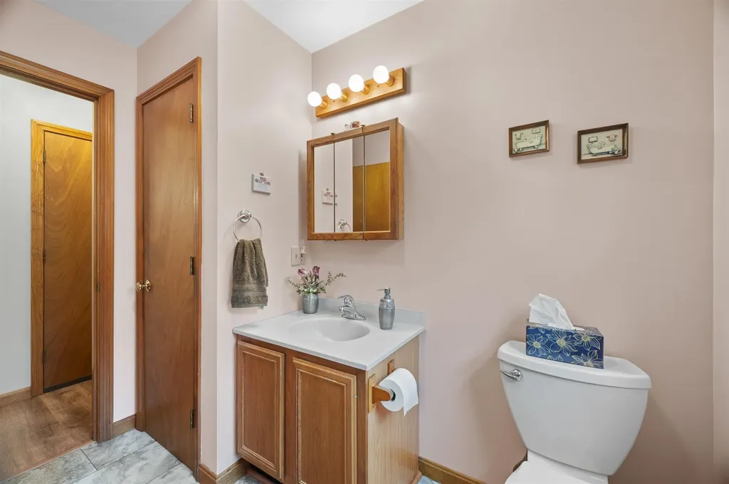 53 White Tail Drive Epsom NH 03234