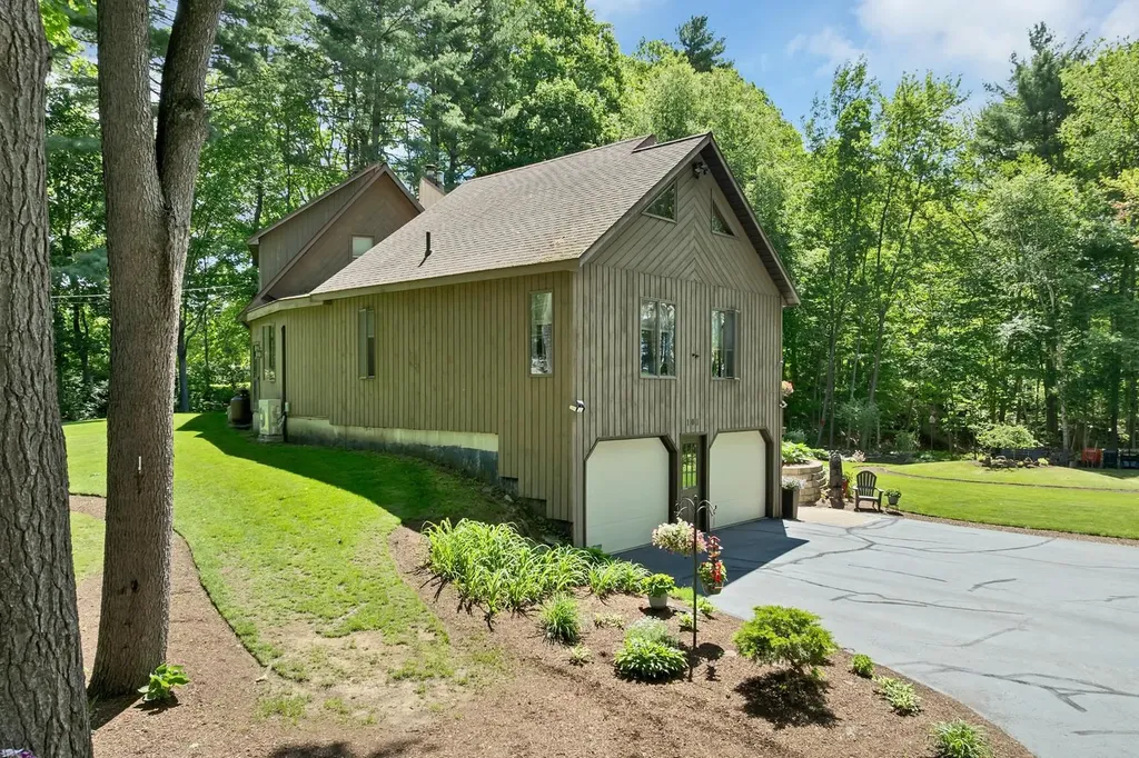 101 Woodland Ave Avenue Gilford NH 03249