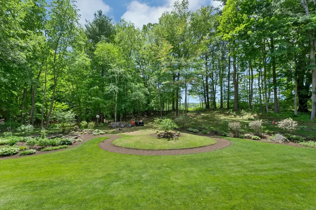 101 Woodland Ave Avenue Gilford NH 03249
