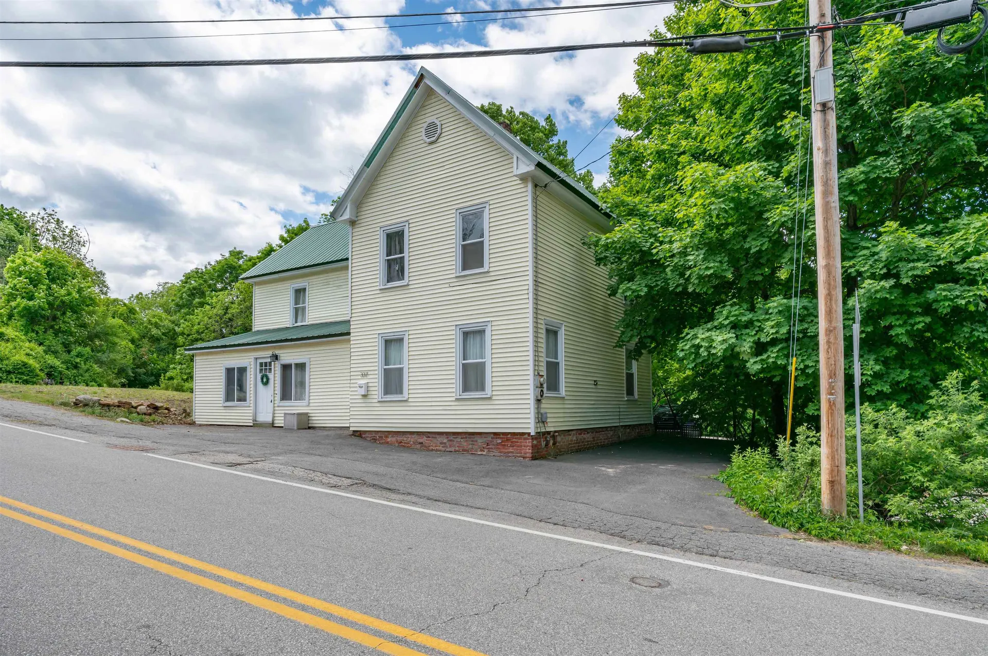 337 Roxbury Street Keene NH 03431