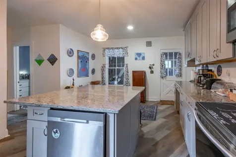 337 Roxbury Street Keene NH 03431