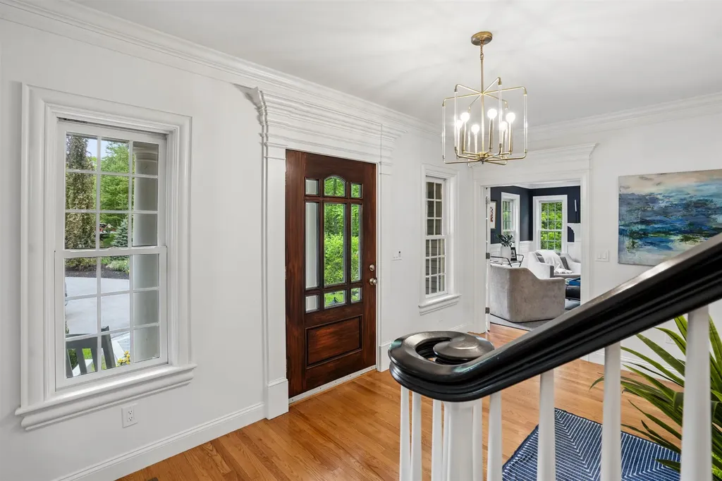 14 Aspen Lane Bedford NH 03110