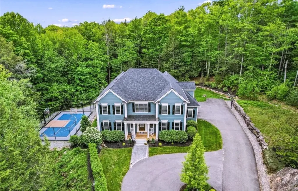 14 Aspen Lane Bedford NH 03110