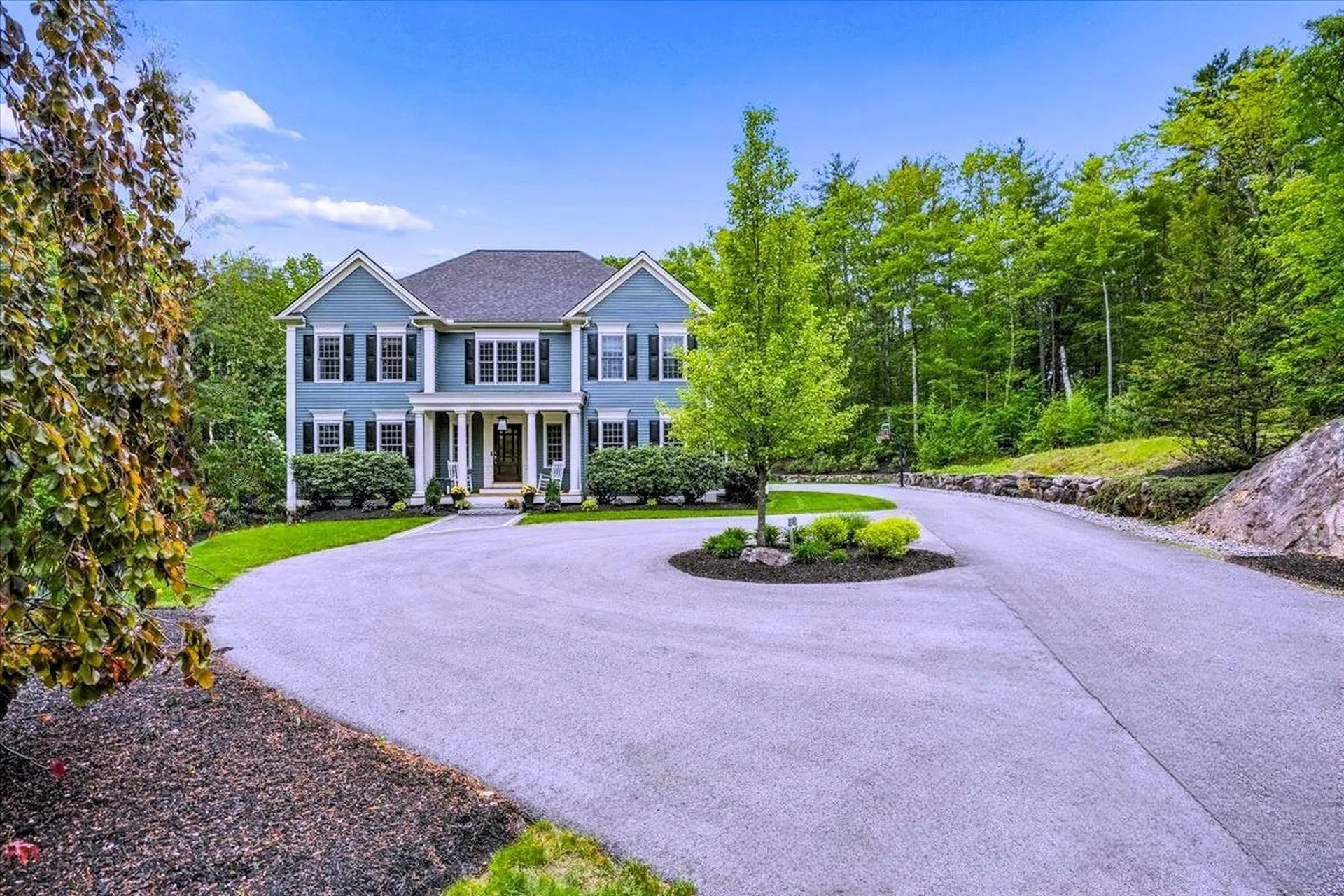 14 Aspen Lane Bedford NH 03110