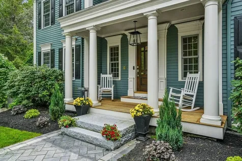 14 Aspen Lane Bedford NH 03110