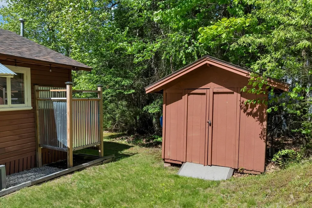 19 New Road Tuftonboro NH 03850