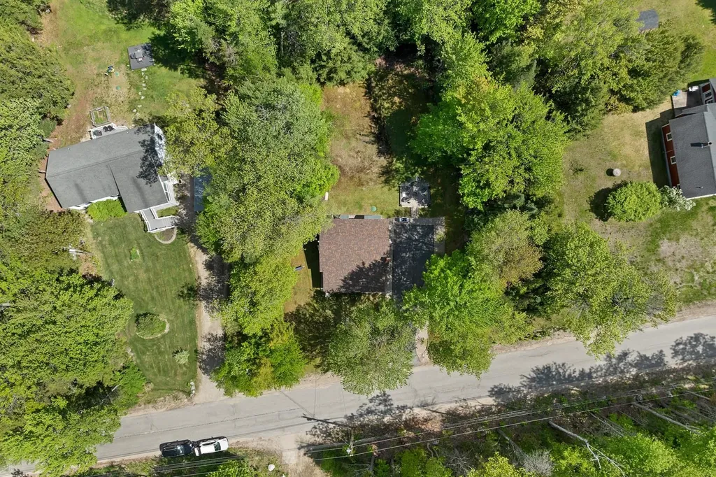 19 New Road Tuftonboro NH 03850