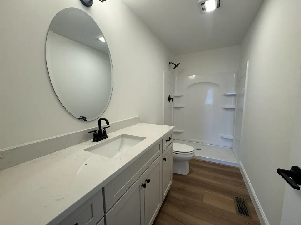 8C Dearborn Circle Goffstown NH 03045