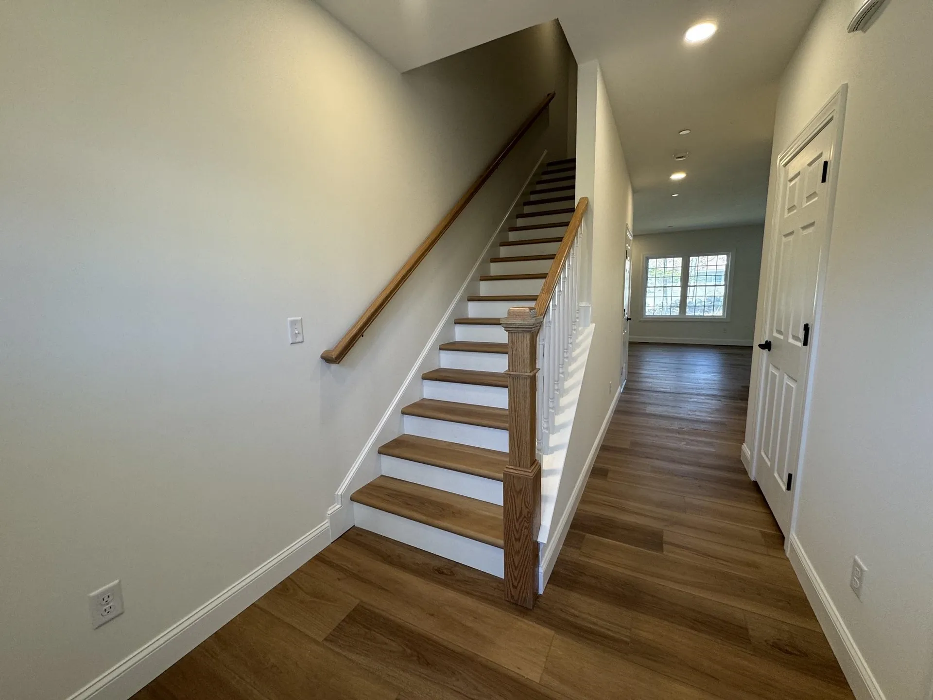 8C Dearborn Circle Goffstown NH 03045