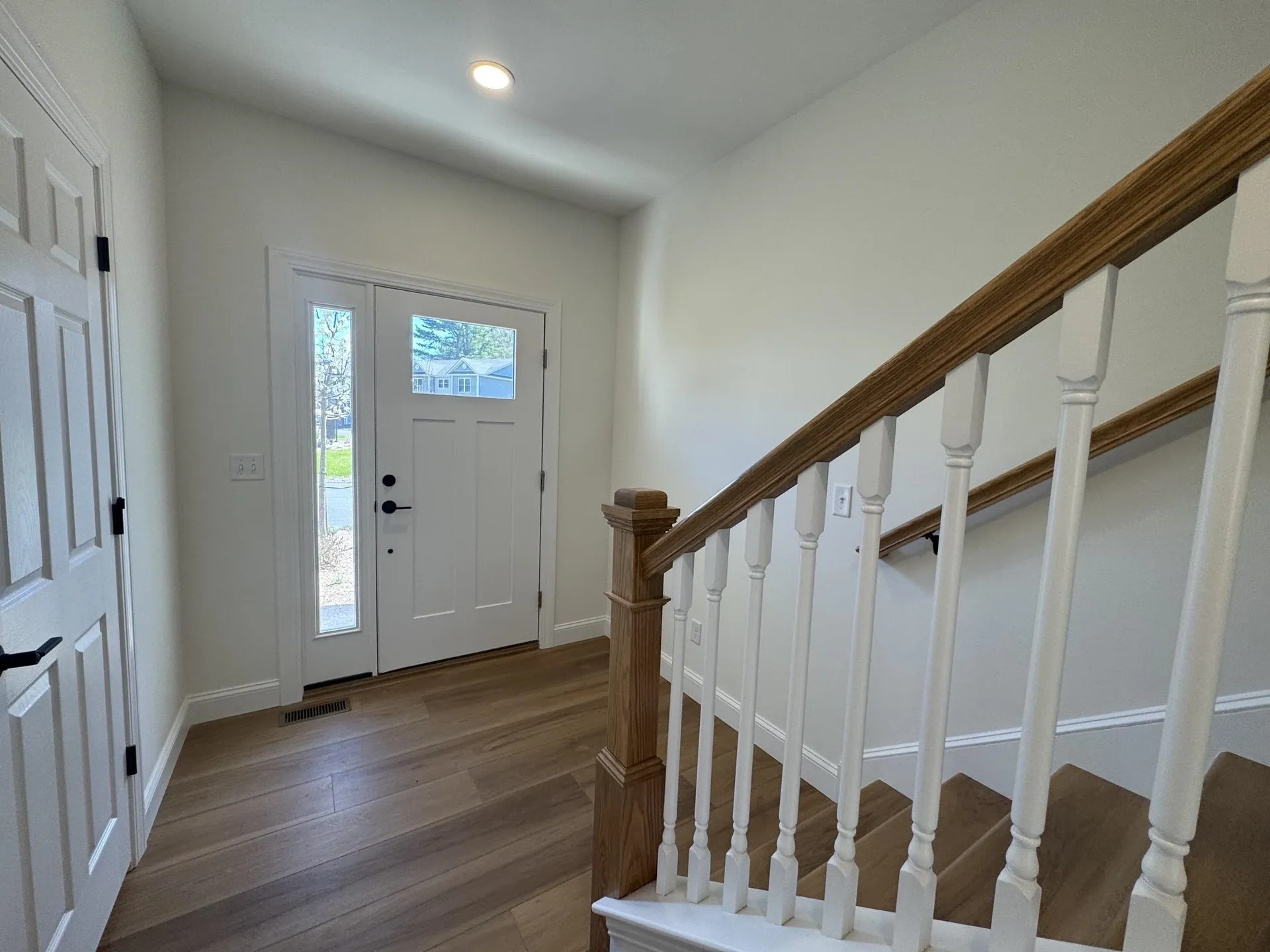 8C Dearborn Circle Goffstown NH 03045