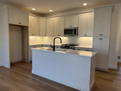 8C Dearborn Circle Goffstown NH 03045