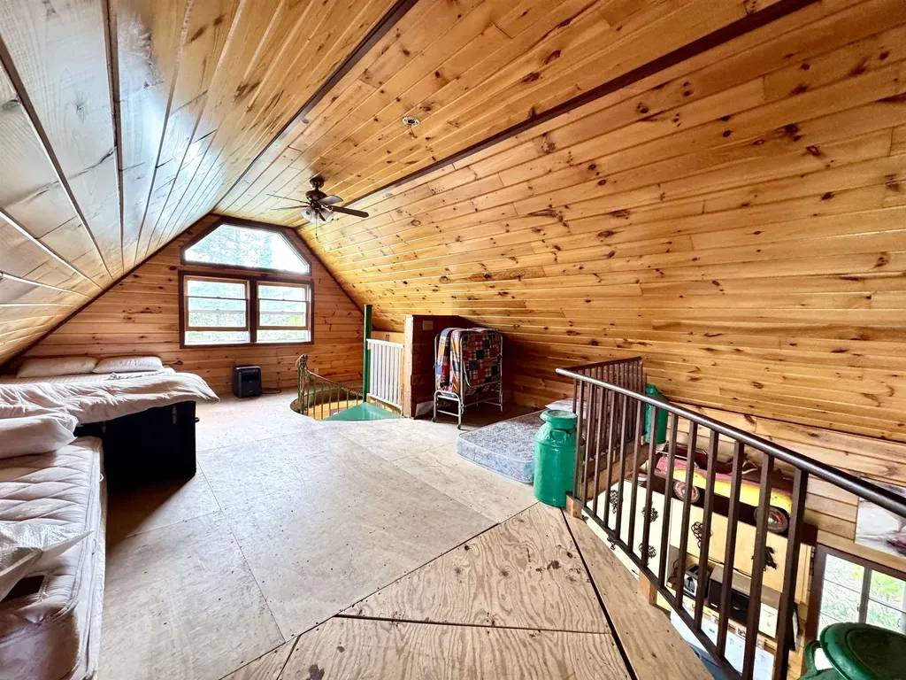 26 Ad Chase Road Pittsburg NH 03597