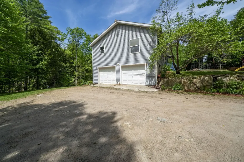 112 Shaker Road Canterbury NH 03224
