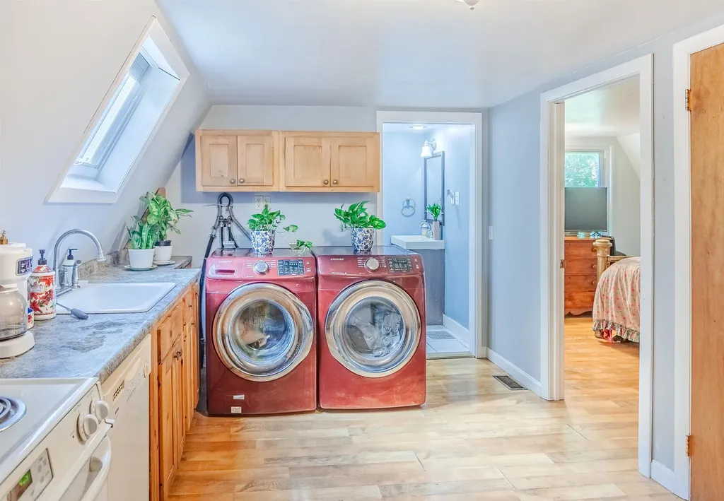 21 Hoadley Road Belmont NH 03220