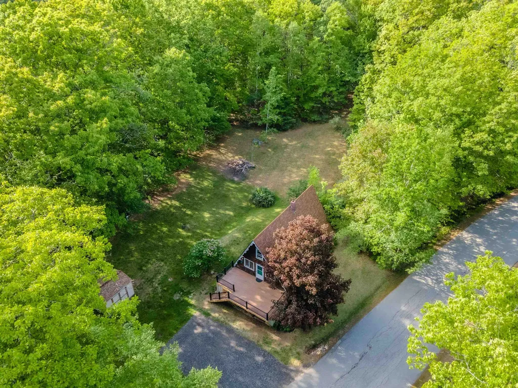 21 Hoadley Road Belmont NH 03220