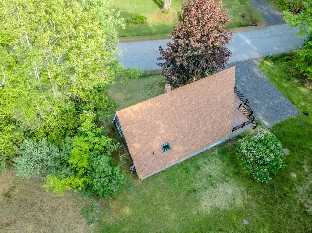 21 Hoadley Road Belmont NH 03220