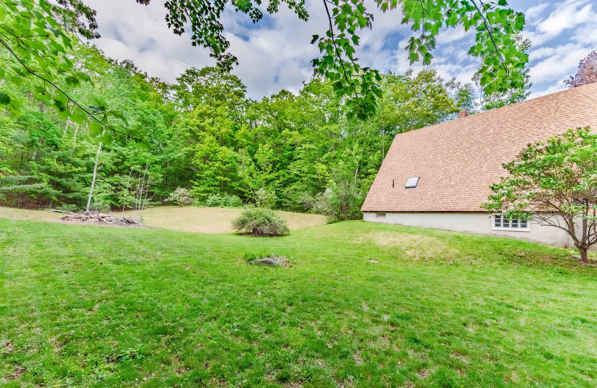 21 Hoadley Road Belmont NH 03220