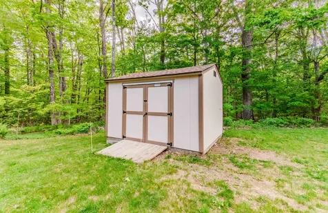 21 Hoadley Road Belmont NH 03220