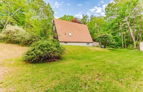 21 Hoadley Road Belmont NH 03220