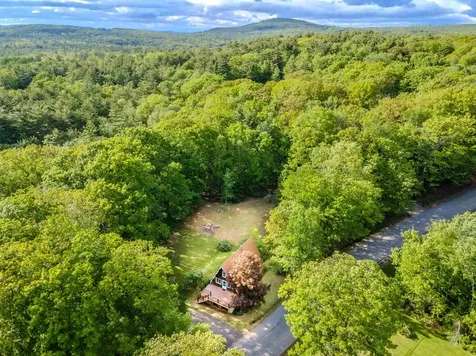 21 Hoadley Road Belmont NH 03220