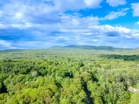 21 Hoadley Road Belmont NH 03220