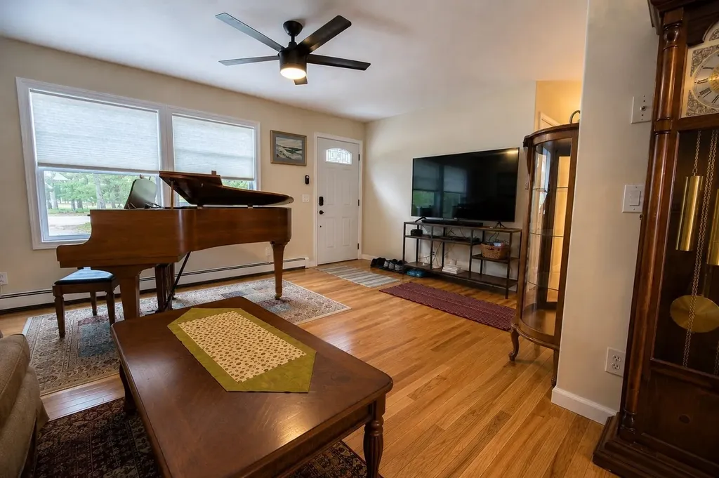 23 Stoddard Lane Freedom NH 03836