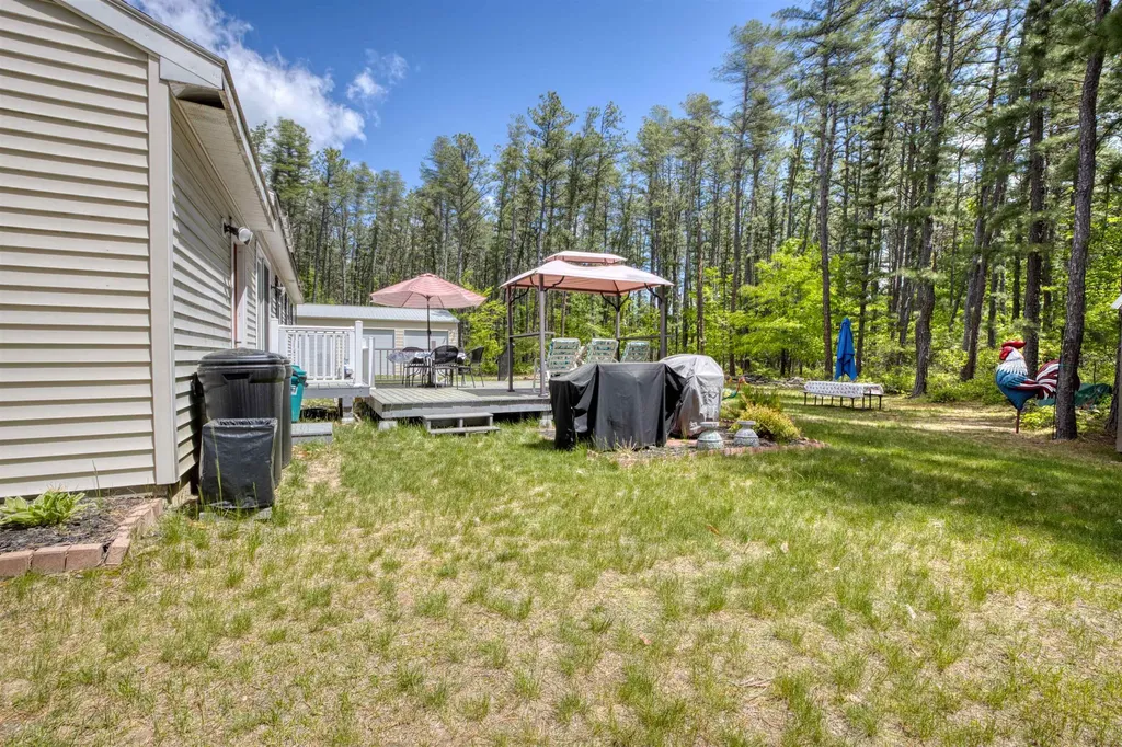 23 Stoddard Lane Freedom NH 03836