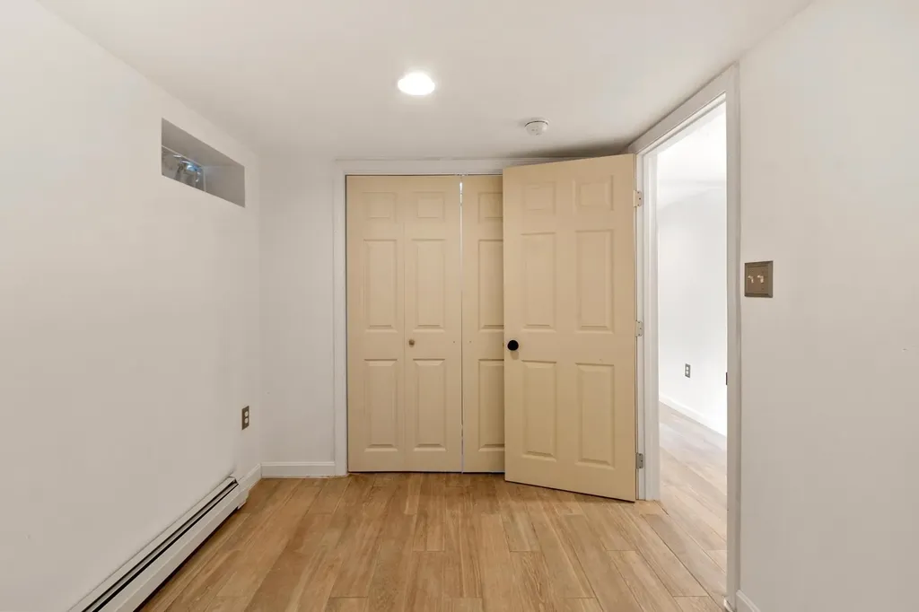 31 Main Street Raymond NH 03077-0