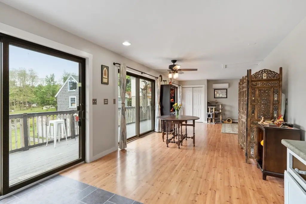 31 Main Street Raymond NH 03077-0