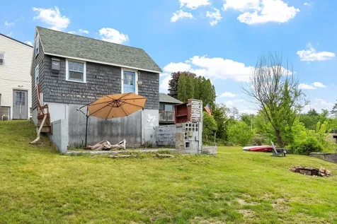 31 Main Street Raymond NH 03077-0