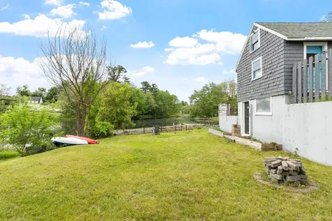 31 Main Street Raymond NH 03077-0