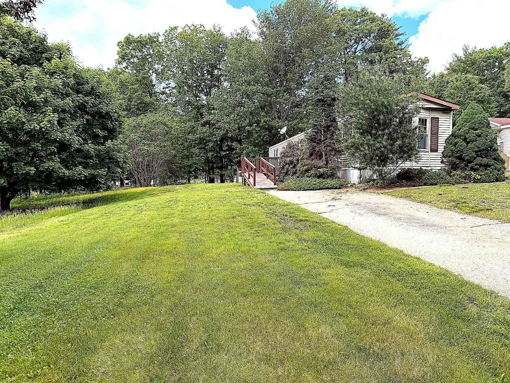 24 Christopher Lane Fremont NH 03044