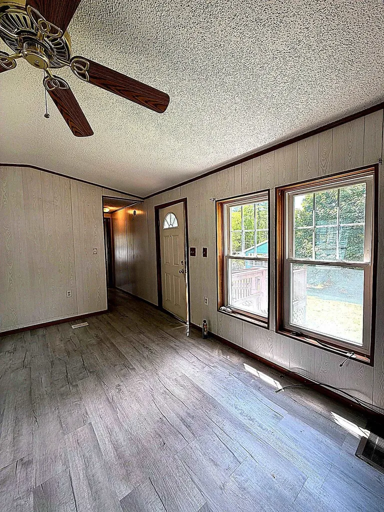 24 Christopher Lane Fremont NH 03044