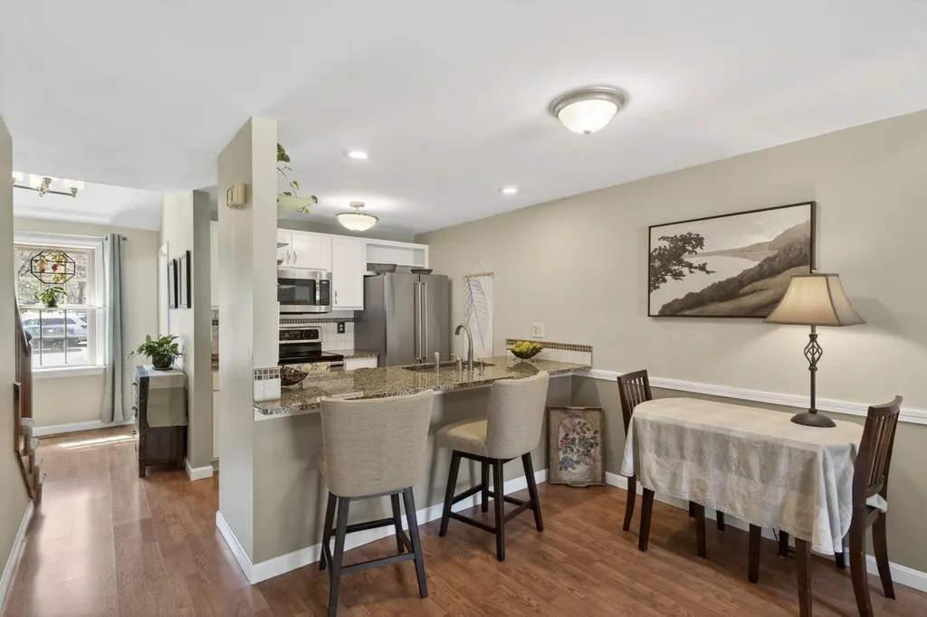 99 Glengarry Drive Stratham NH 03885