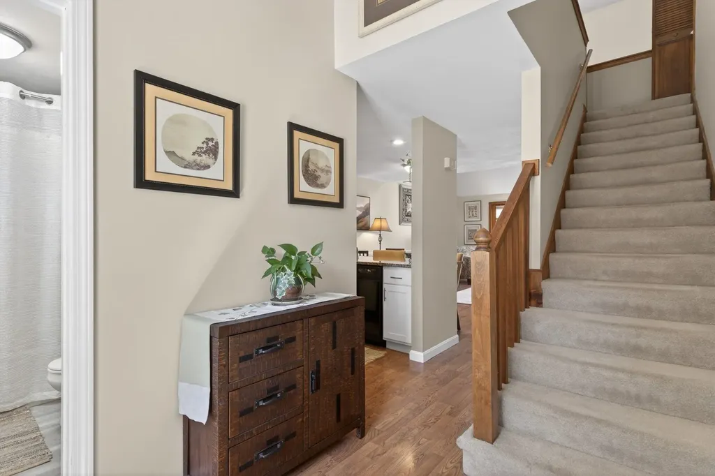99 Glengarry Drive Stratham NH 03885