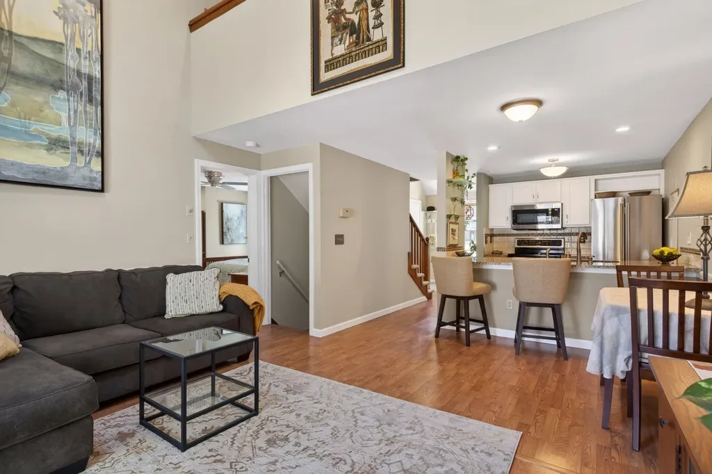 99 Glengarry Drive Stratham NH 03885