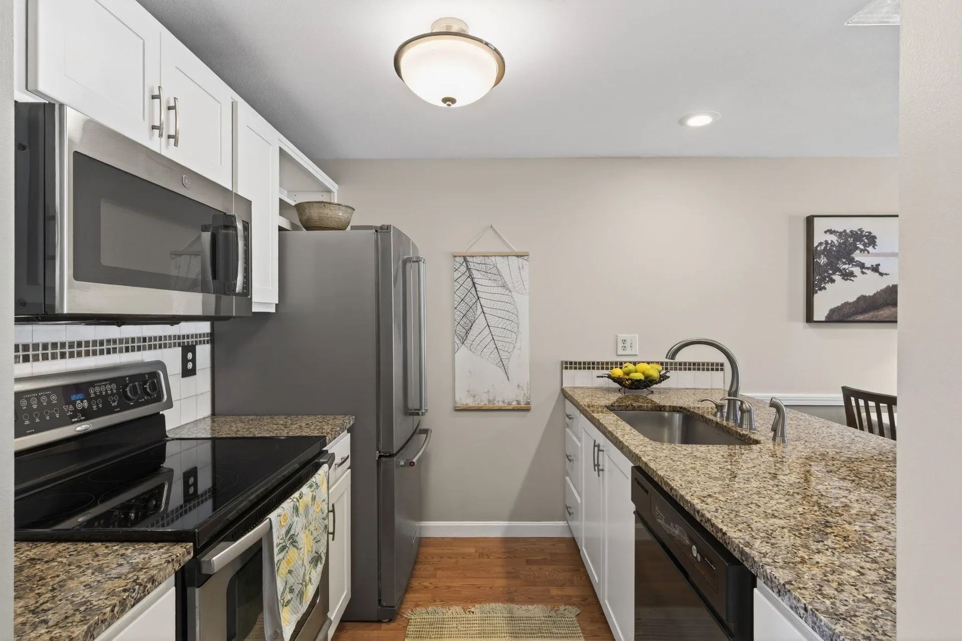 99 Glengarry Drive Stratham NH 03885