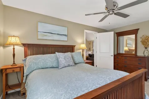99 Glengarry Drive Stratham NH 03885