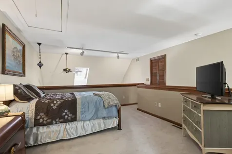99 Glengarry Drive Stratham NH 03885