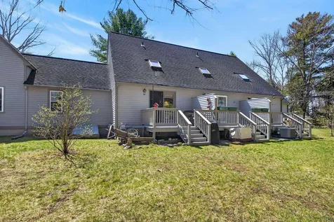 99 Glengarry Drive Stratham NH 03885