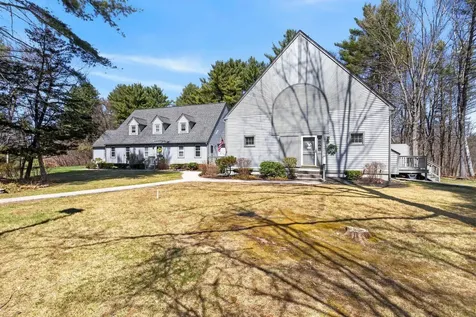 99 Glengarry Drive Stratham NH 03885