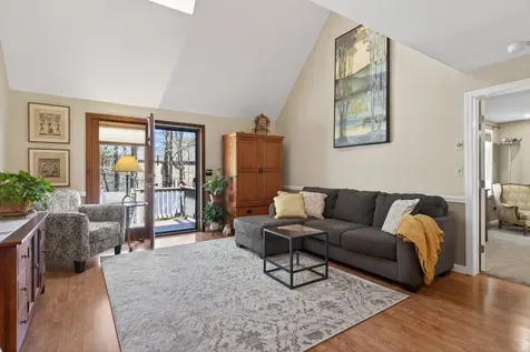 99 Glengarry Drive Stratham NH 03885